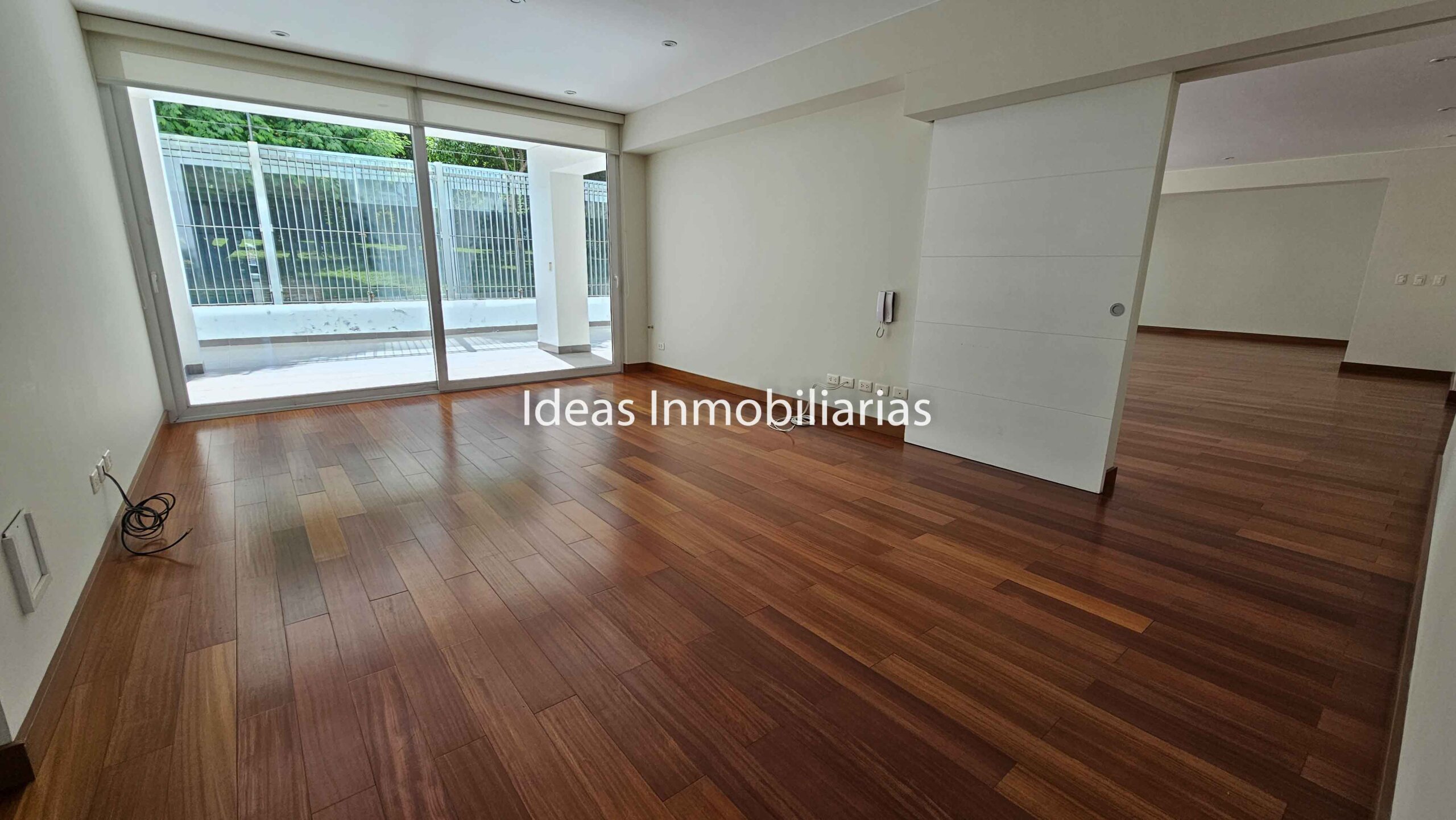 VENTA LUJOSO FLAT EN CAYMA BAJA