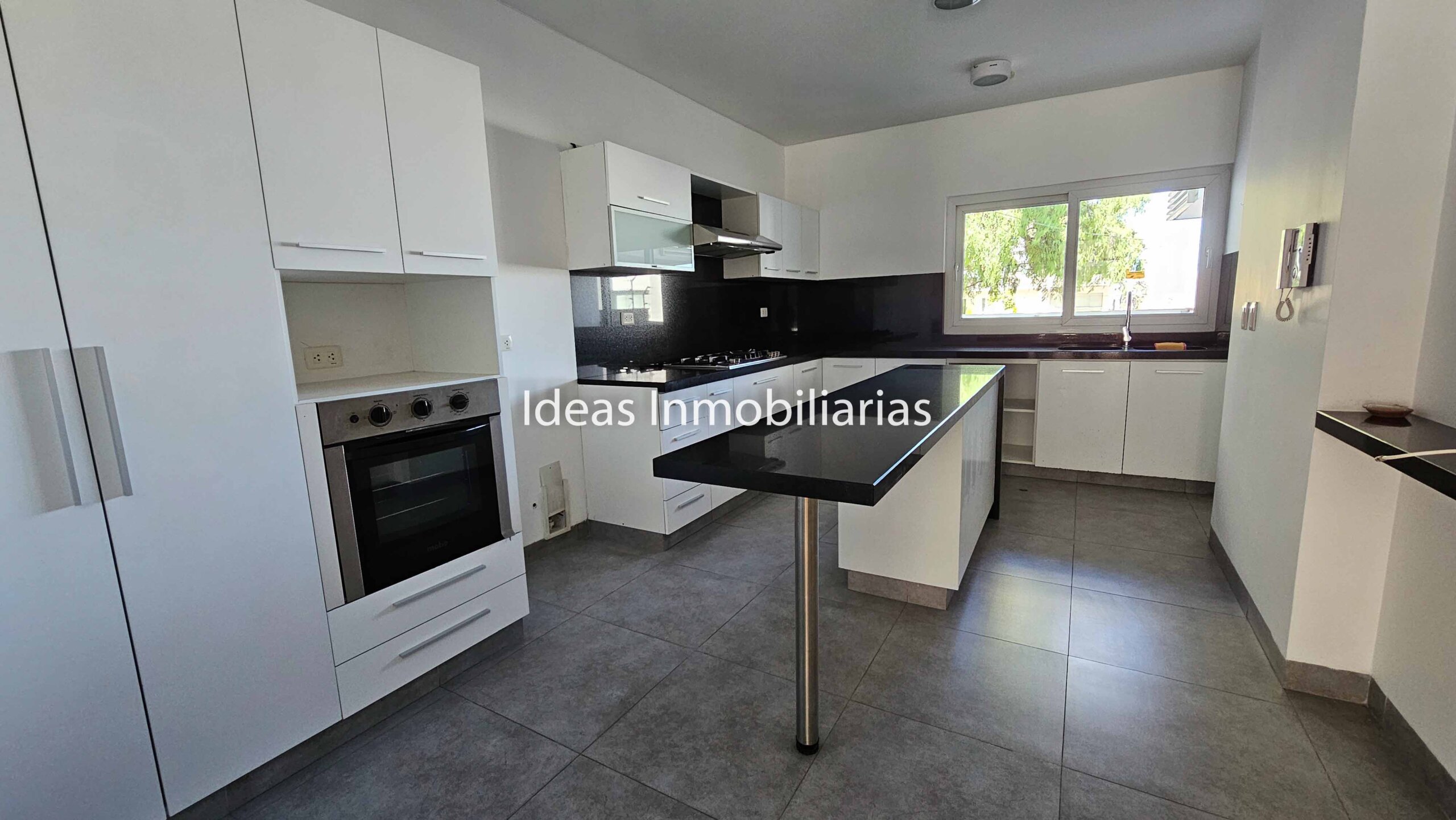 VENTA LUJOSO FLAT EN CAYMA BAJA