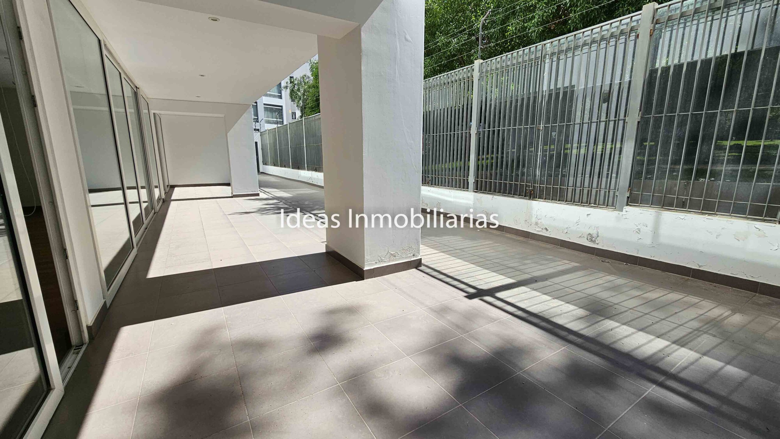 VENTA LUJOSO FLAT EN CAYMA BAJA