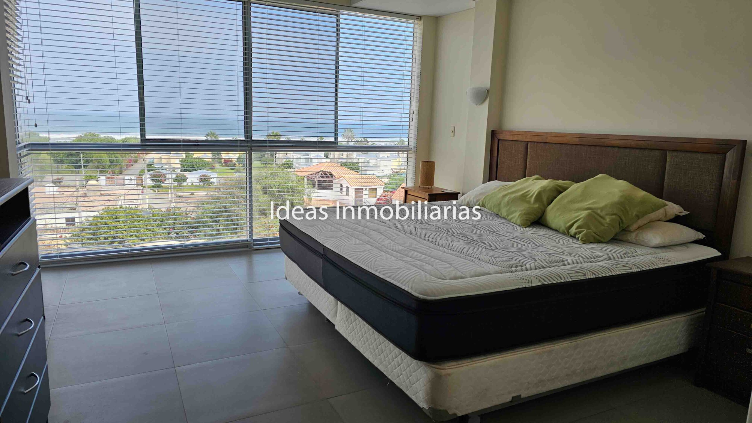 VENTA HERMOSO DUPLEX EN MEJÍA, AREQUIPA.