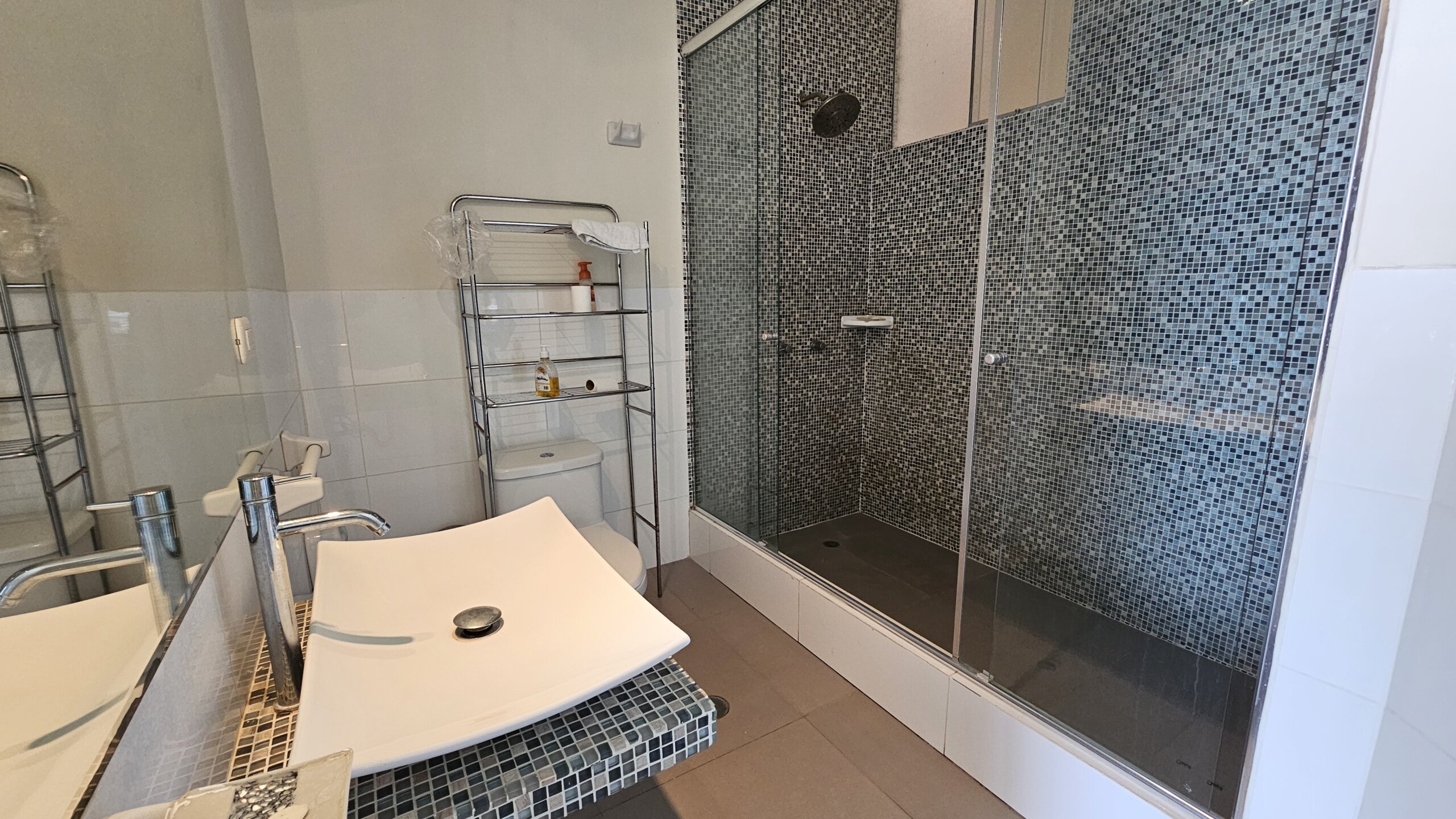 VENTA HERMOSO DUPLEX EN MEJÍA, AREQUIPA.