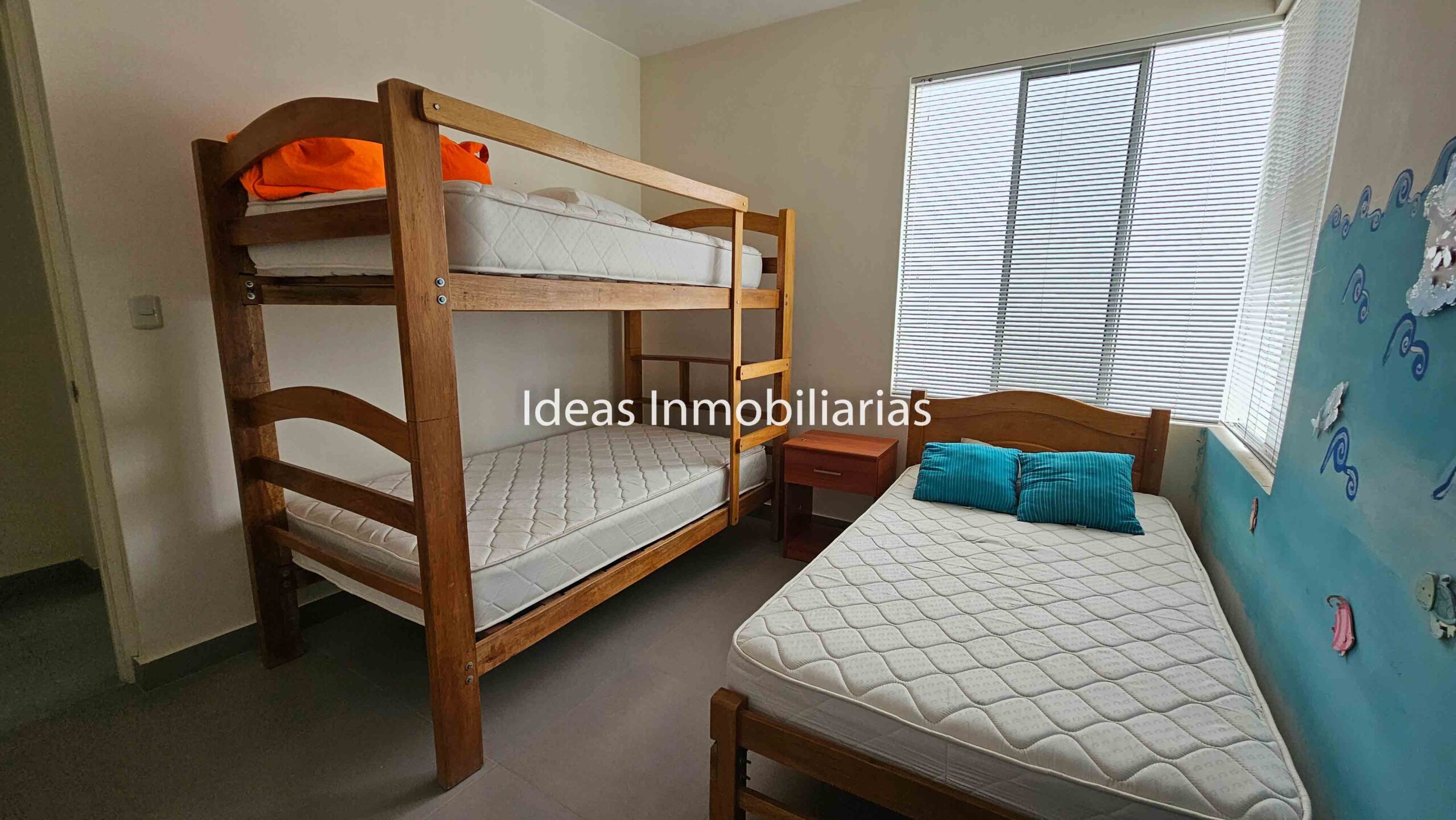 VENTA HERMOSO DUPLEX EN MEJÍA, AREQUIPA.