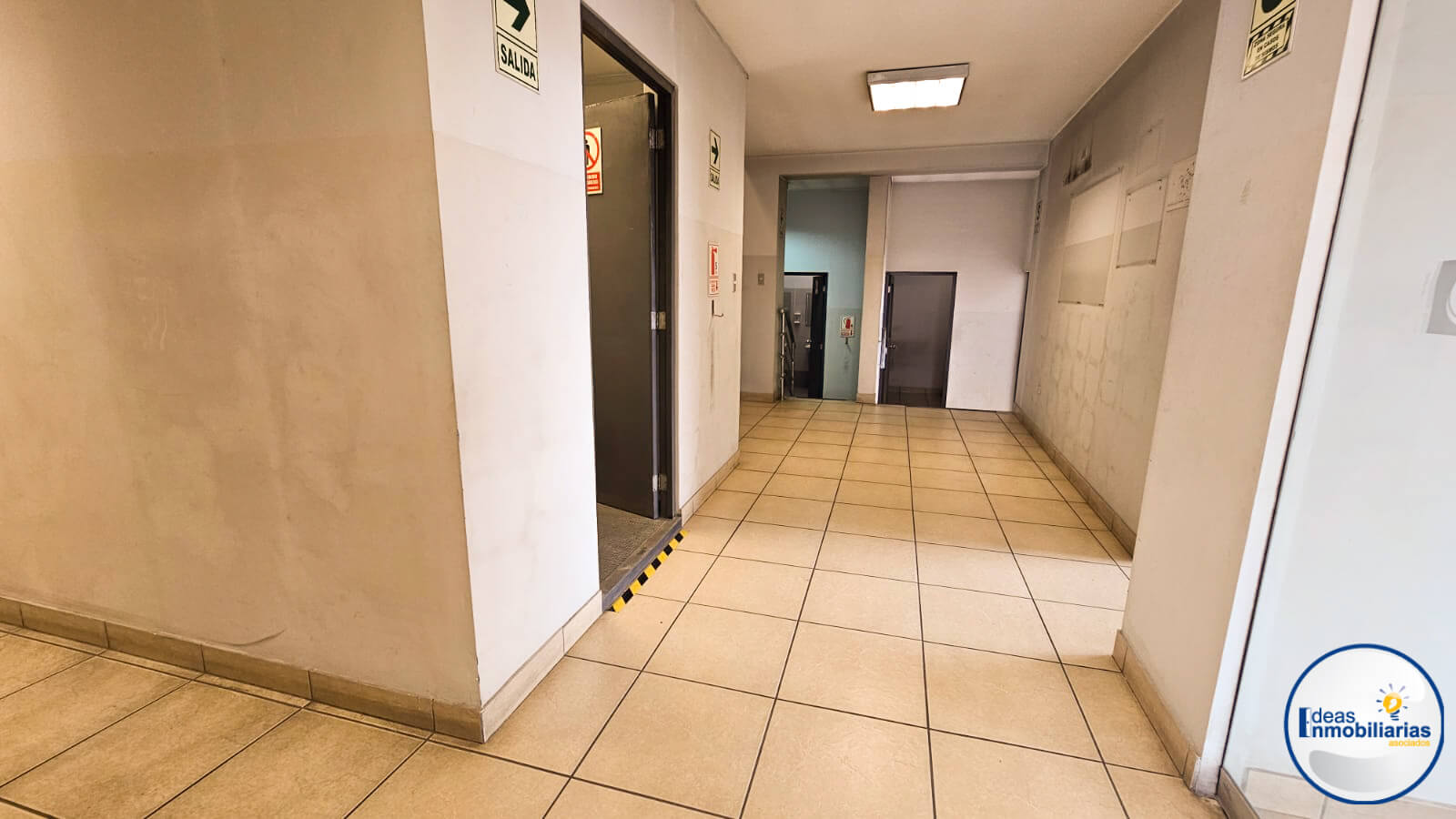 ALQUILER LOCAL COMERCIAL, ESQ. AV. INDEPENDENCIA CON AV. MCAL CASTILLA