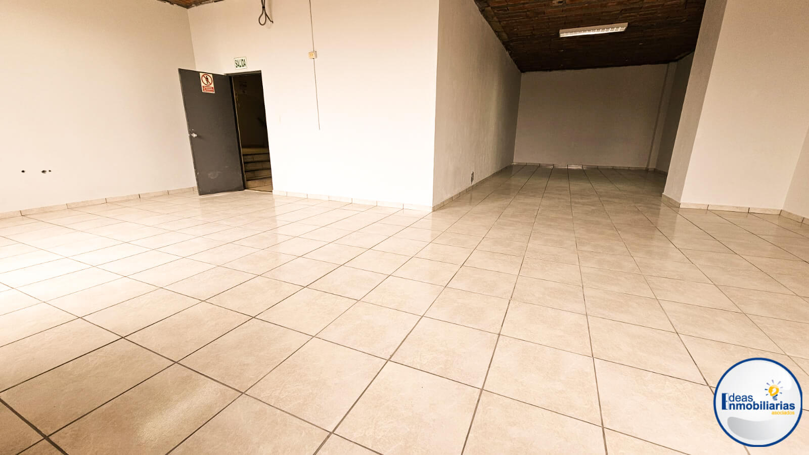 ALQUILER LOCAL COMERCIAL, ESQ. AV. INDEPENDENCIA CON AV. MCAL CASTILLA