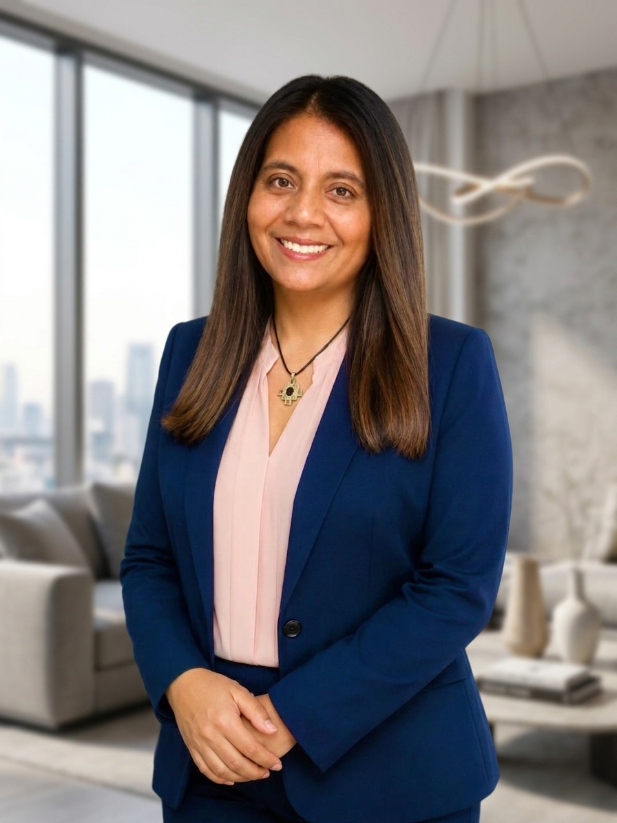 KARINA SALAZAR VILLANUEVA